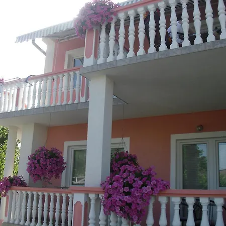 Aprtments Terezija Apartamento Nin